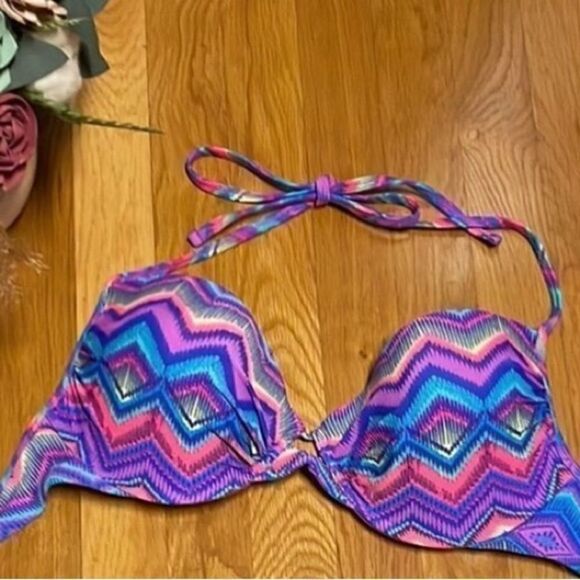 Xhilaration Bathing suit Top - XL - Great Used Condition 🌻 - Picture 1 of 4